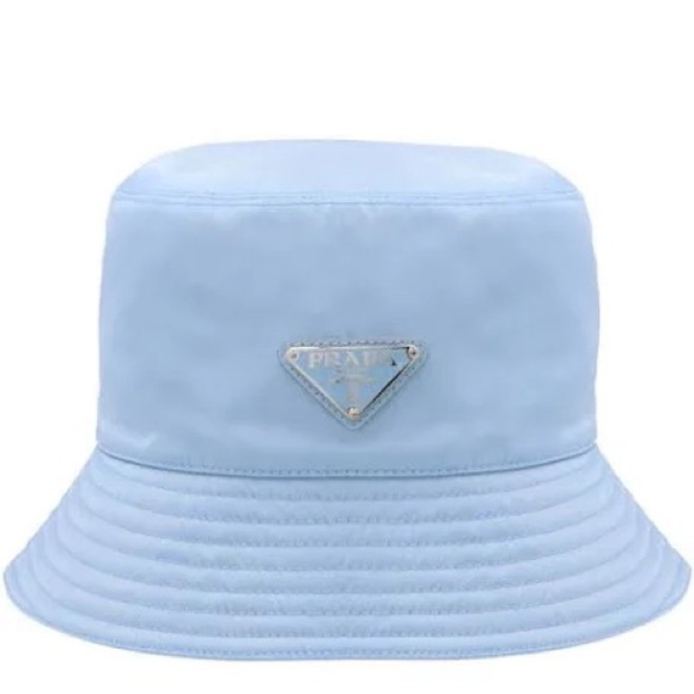 Blue bucket hat.